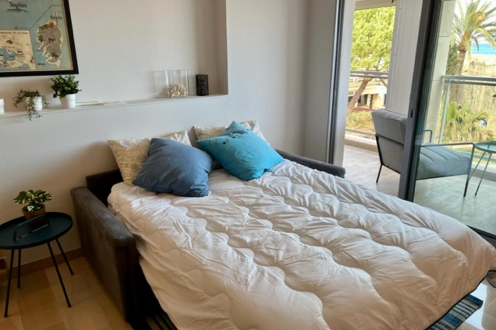 Sea View Near Ilette - Sleeps 4 - Parking
