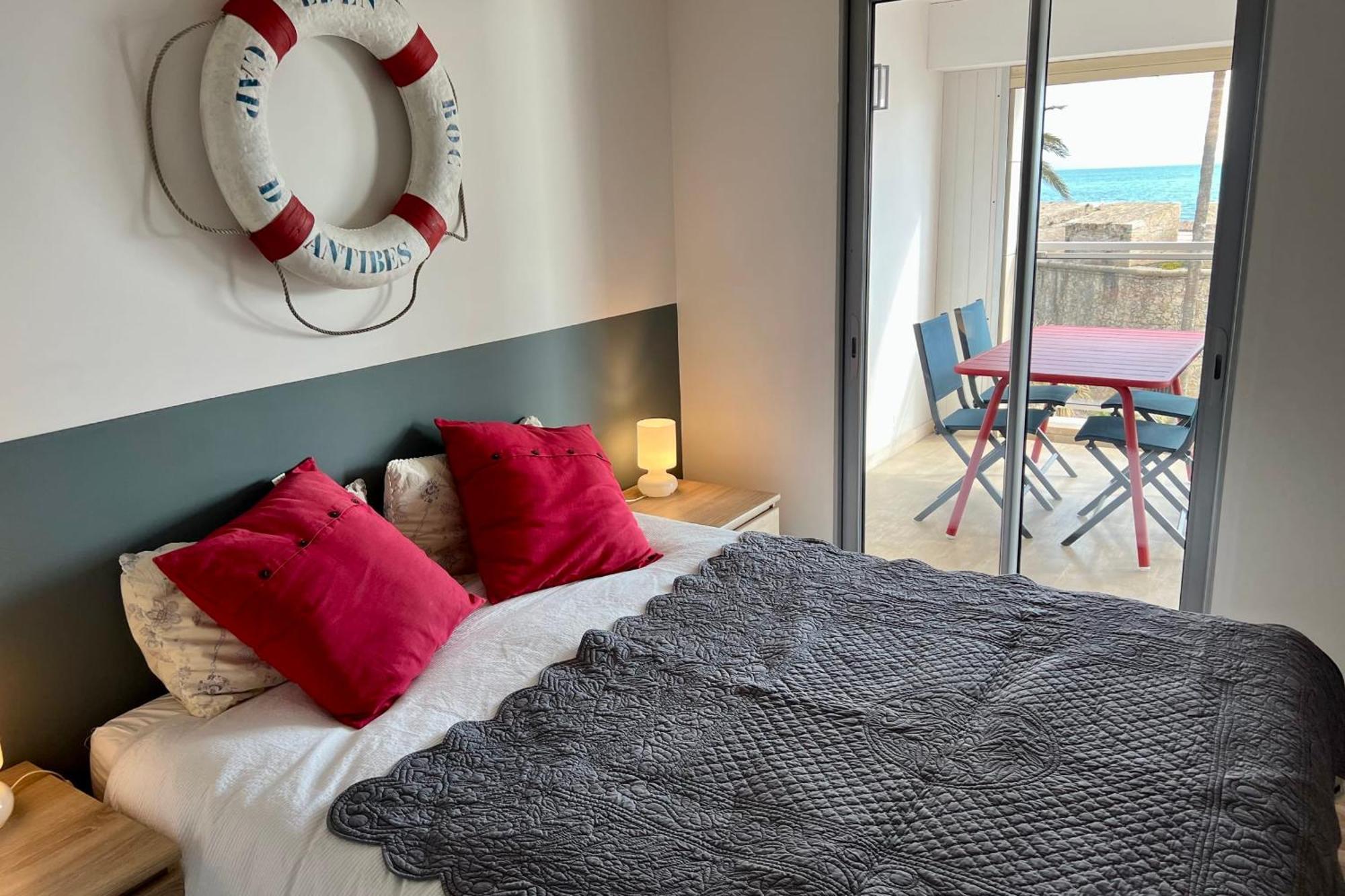 Sea View Near Ilette - Sleeps 4 - Parking